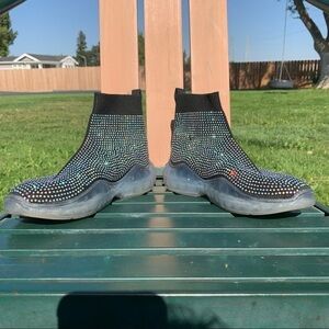 Cape‎ Robbin truda rhinestone platforms